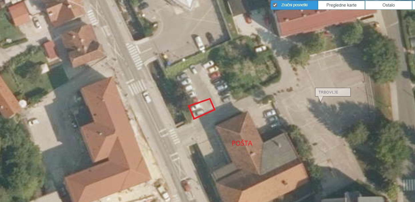 delna zapora parkirišča_Trg Franca Fakina.jpg